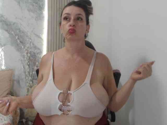 paulinaco Live Webcam on BongaCams