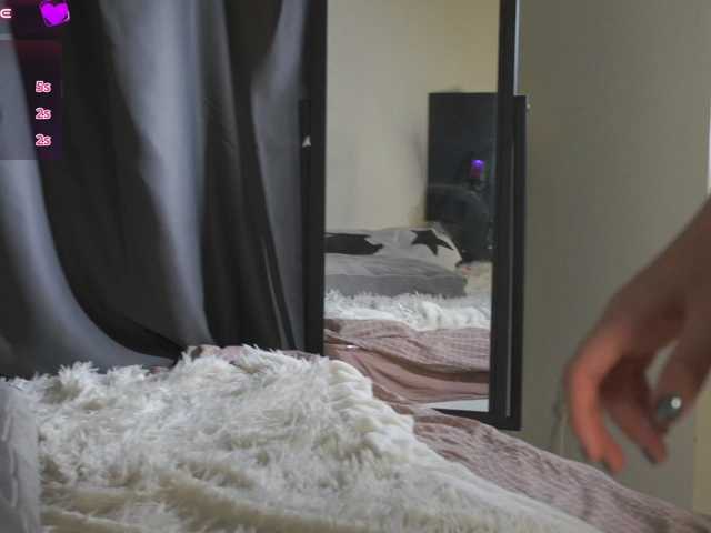 MilaLove live cam on BongaCams
