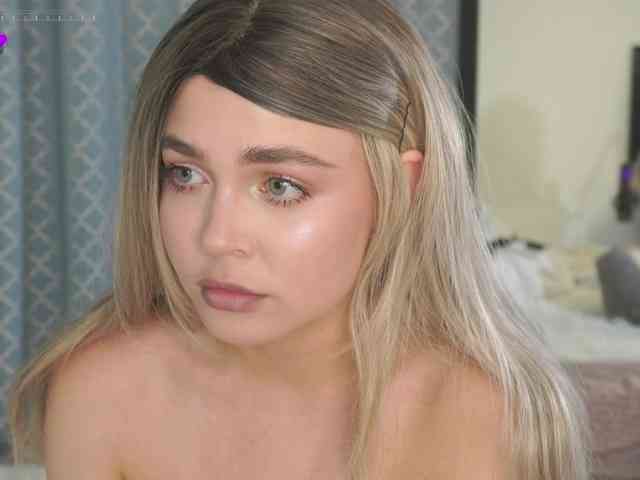 MilaLove webcam