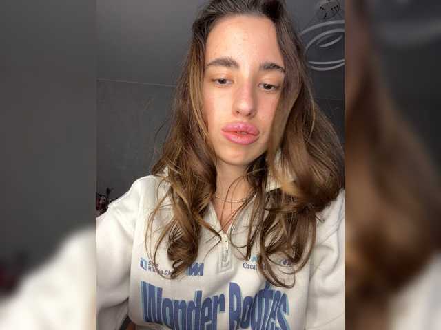 Etokiska, en directo ahora en BongaCams