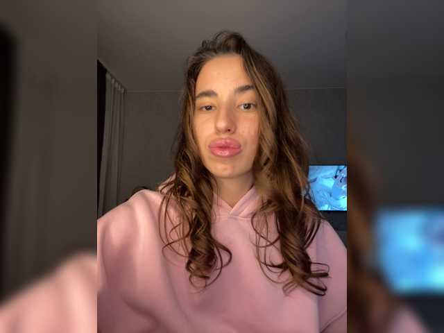 Etokiska, live now on BongaCams