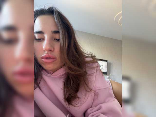 Etokiska, live now on BongaCams