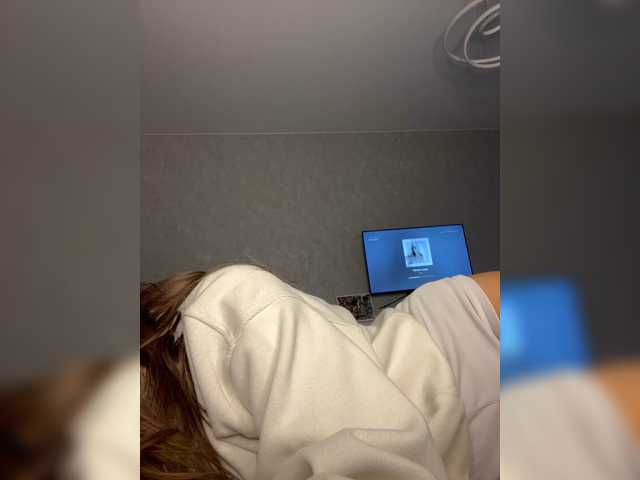 Etokiska, live now on BongaCams