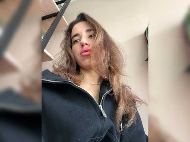 Etokiska, en directo ahora en BongaCams