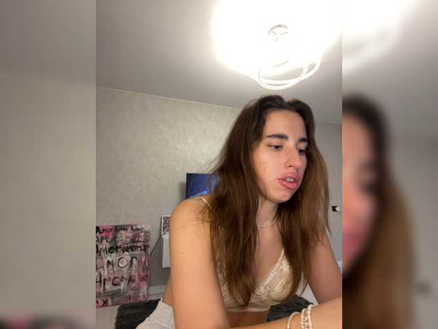 le modèle Etokiska est en webcam porno dans un show sur le site bongacams, il possède les tags suivants: White/Caucasian,Brunette,Shaved