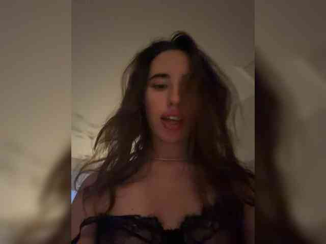 Etokiska's live stream