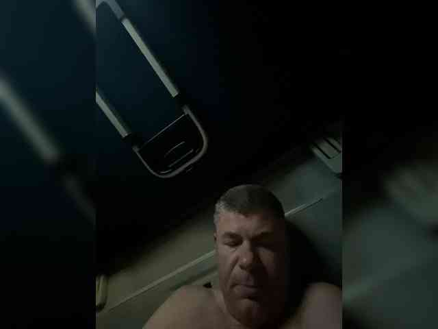 AndyM5f Sex Cam Show