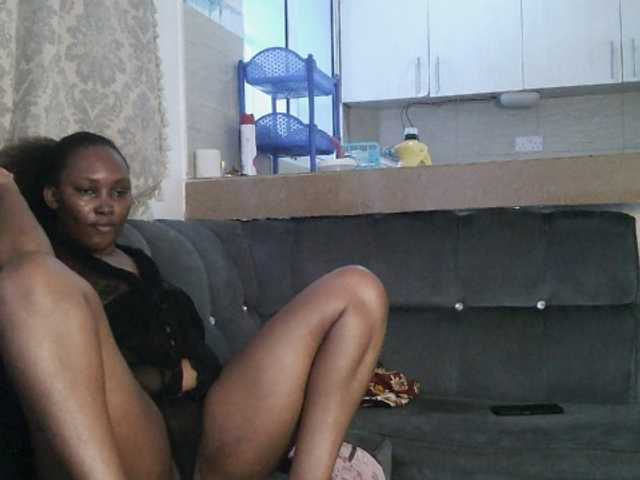 Lizcutie1 live cam on BongaCams