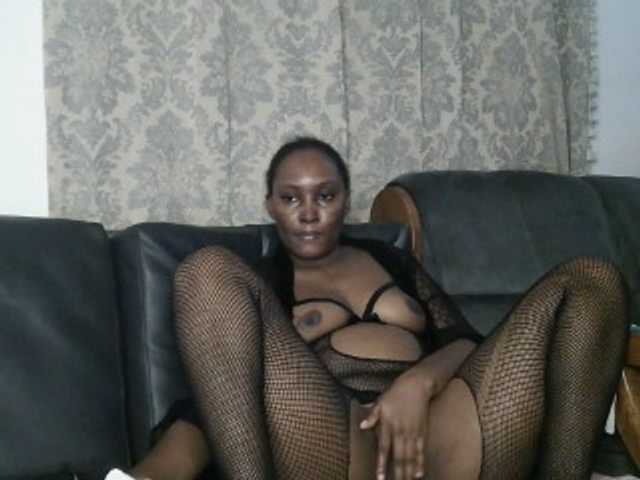 Lizcutie1 live cam on BongaCams