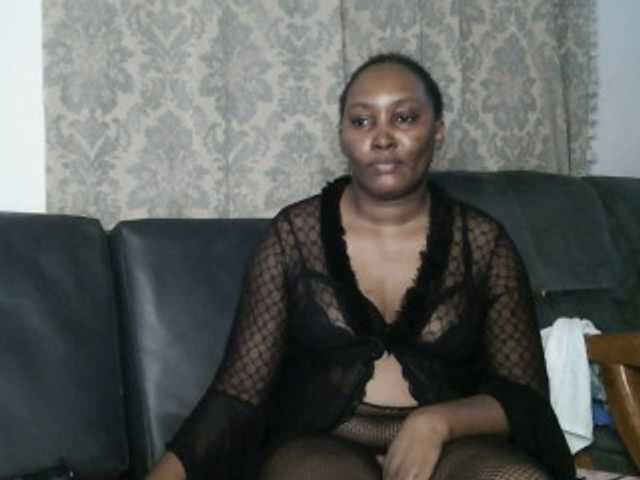 Lizcutie1 live cam on BongaCams