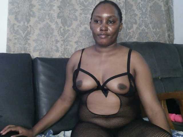 Lizcutie1 live cam on BongaCams