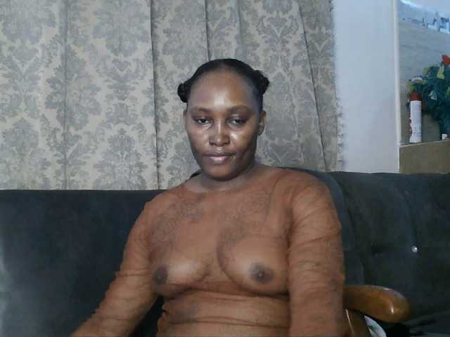 Lizcutie1 live cam on BongaCams