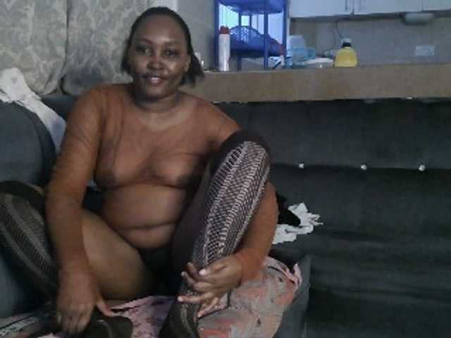 Lizcutie1 live cam on BongaCams