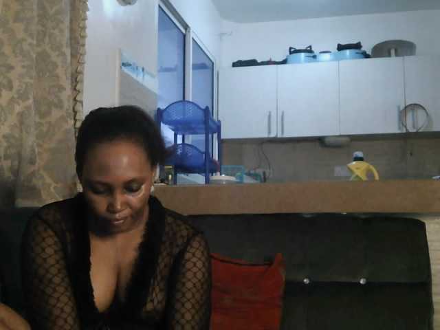 Lizcutie1 live cam on BongaCams