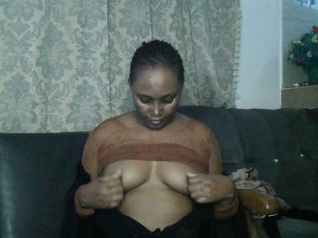 Lizcutie1 live cam on BongaCams