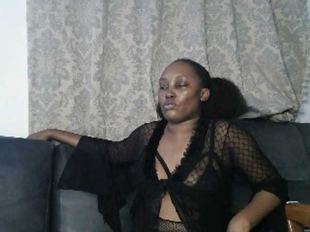Lizcutie1 live cam on BongaCams