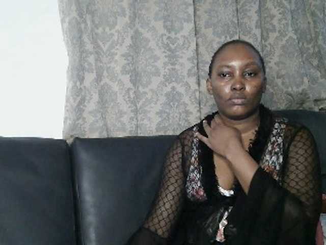 Lizcutie1 live cam on BongaCams