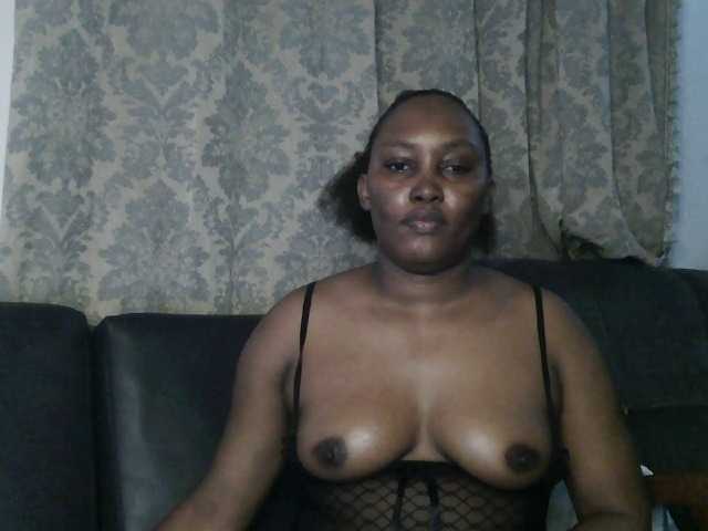 Lizcutie1 live cam on BongaCams
