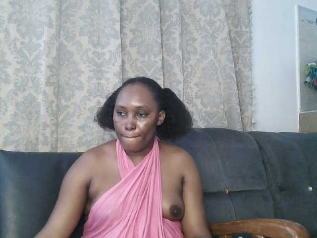 Lizcutie1 live cam on BongaCams