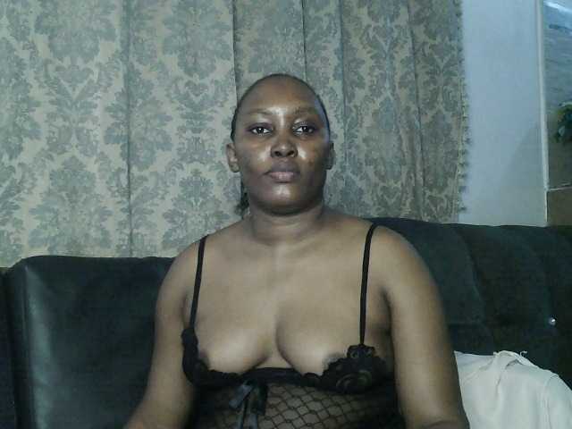 Lizcutie1 live cam on BongaCams