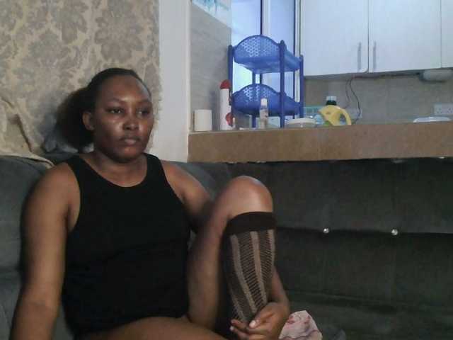 Lizcutie1 live cam on BongaCams