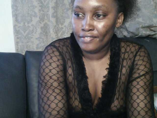 Lizcutie1 live cam on BongaCams