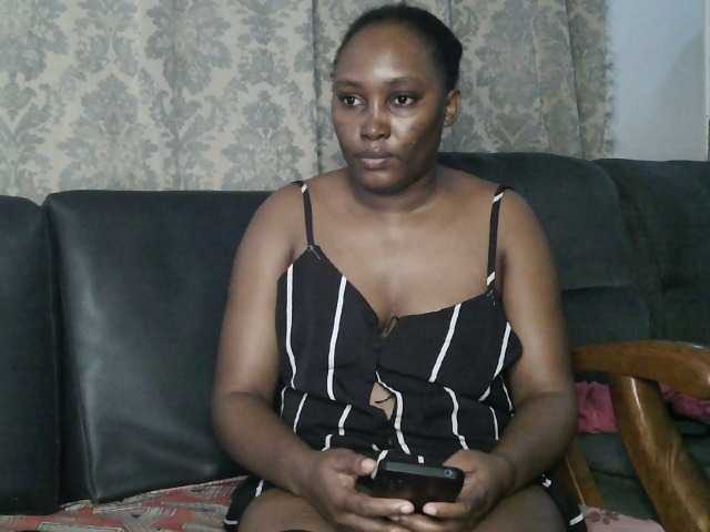 Lizcutie1 live cam on BongaCams