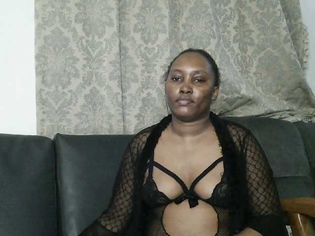 Lizcutie1 live cam on BongaCams