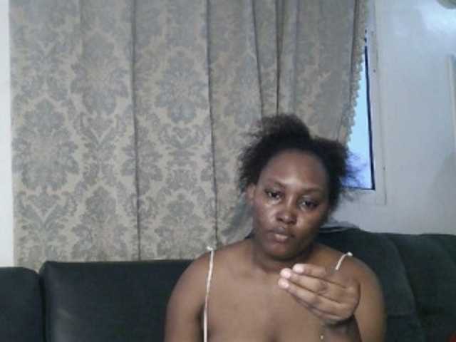 Lizcutie1 live cam on BongaCams
