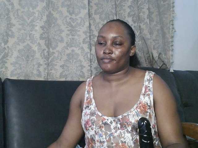 Lizcutie1 live cam on BongaCams