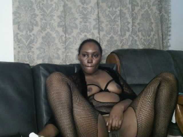Lizcutie1 live webcam show