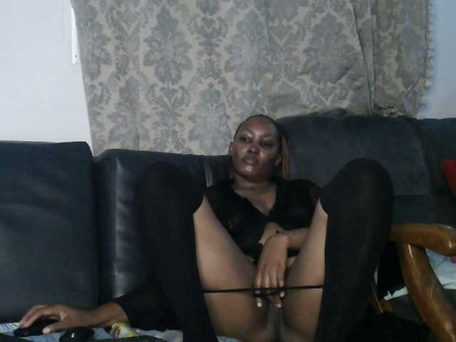 Lizcutie1 live cam on BongaCams