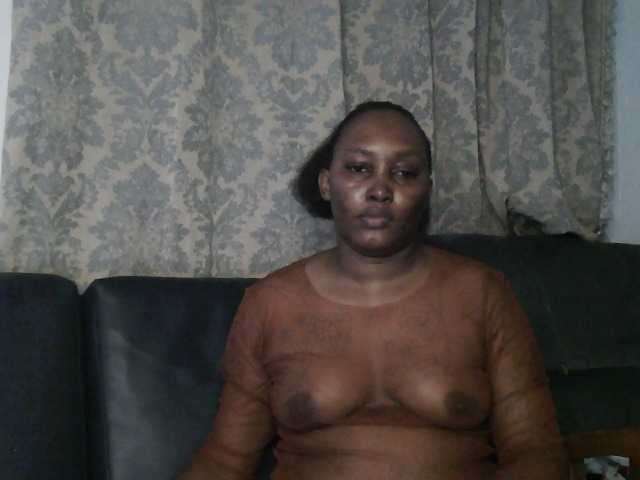 Lizcutie1 live cam on BongaCams