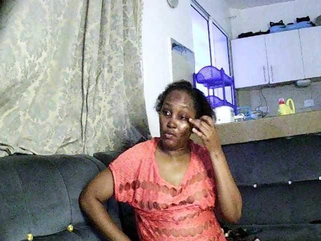 Lizcutie1 live cam on BongaCams