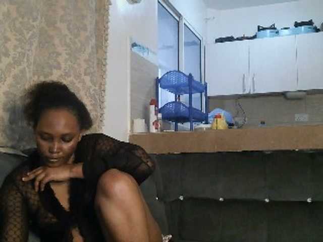 Lizcutie1 live cam on BongaCams