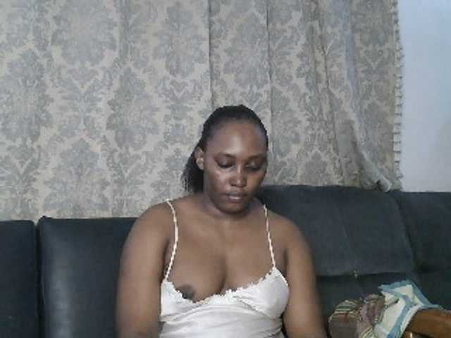 Lizcutie1 live cam on BongaCams