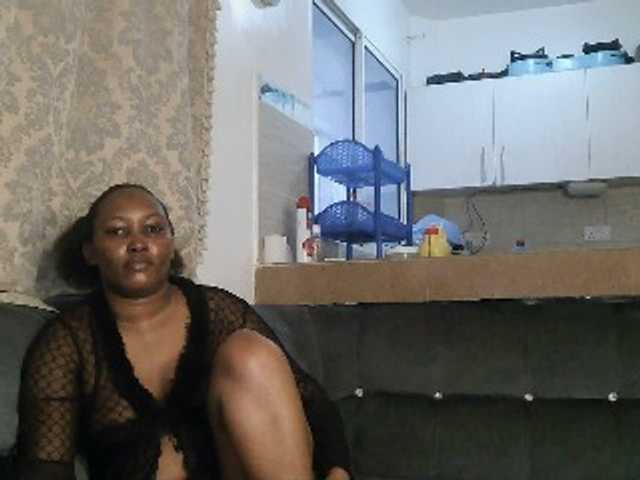 Lizcutie1 live cam on BongaCams