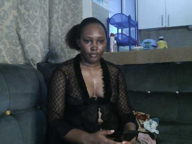 Lizcutie1, en directo ahora en BongaCams