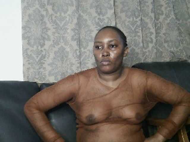 Lizcutie1 live cam on BongaCams