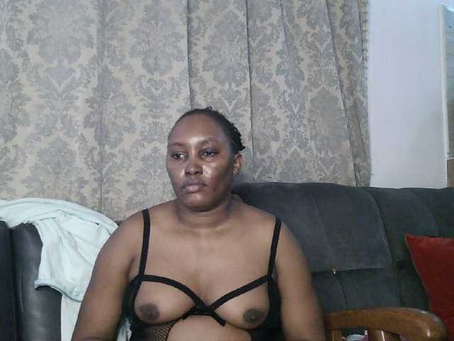 Lizcutie1 live cam on BongaCams