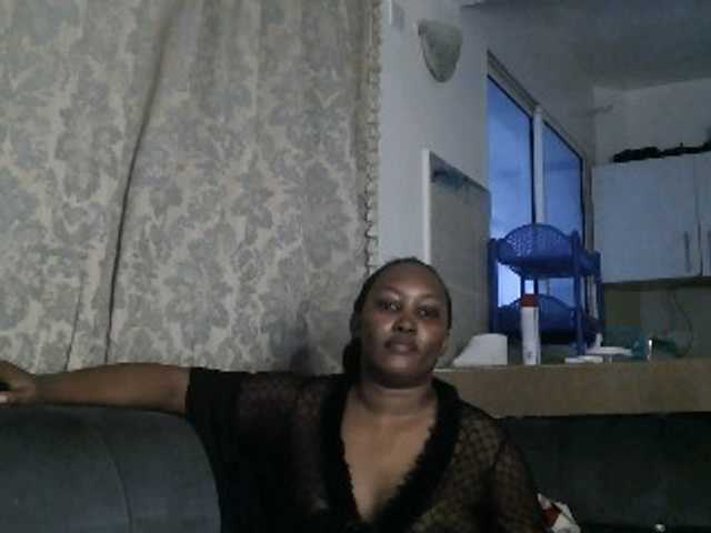 Lizcutie1 live cam on BongaCams