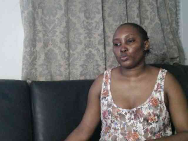 Lizcutie1 Live Webcam on BongaCams
