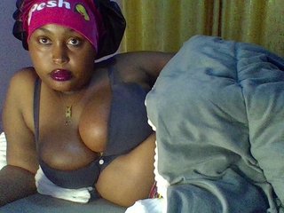 Curvysexy's Live Webcam