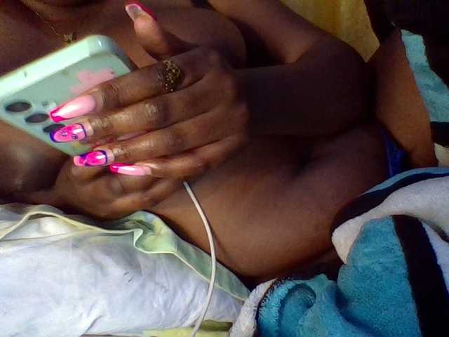 Curvysexy live cam on BongaCams