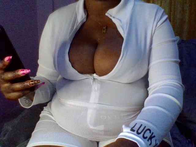Curvysexy webcam
