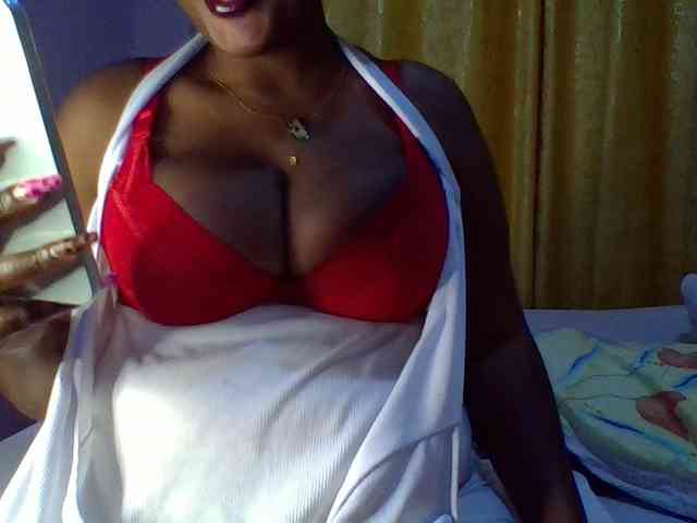 Curvysexy Live Webcam on BongaCams