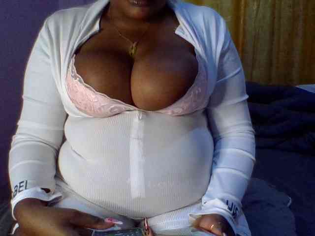 Curvysexy Live Webcam on BongaCams