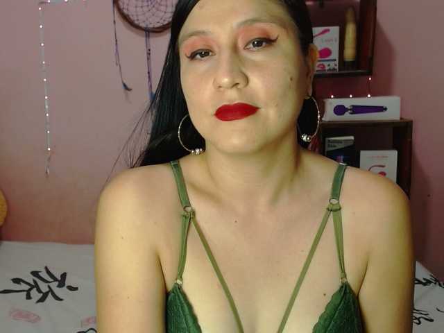 sexy-annie live cam on BongaCams
