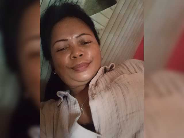 MiaaMorre, en vivo ahora en BongaCams