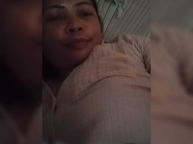 MiaaMorre live cam preview